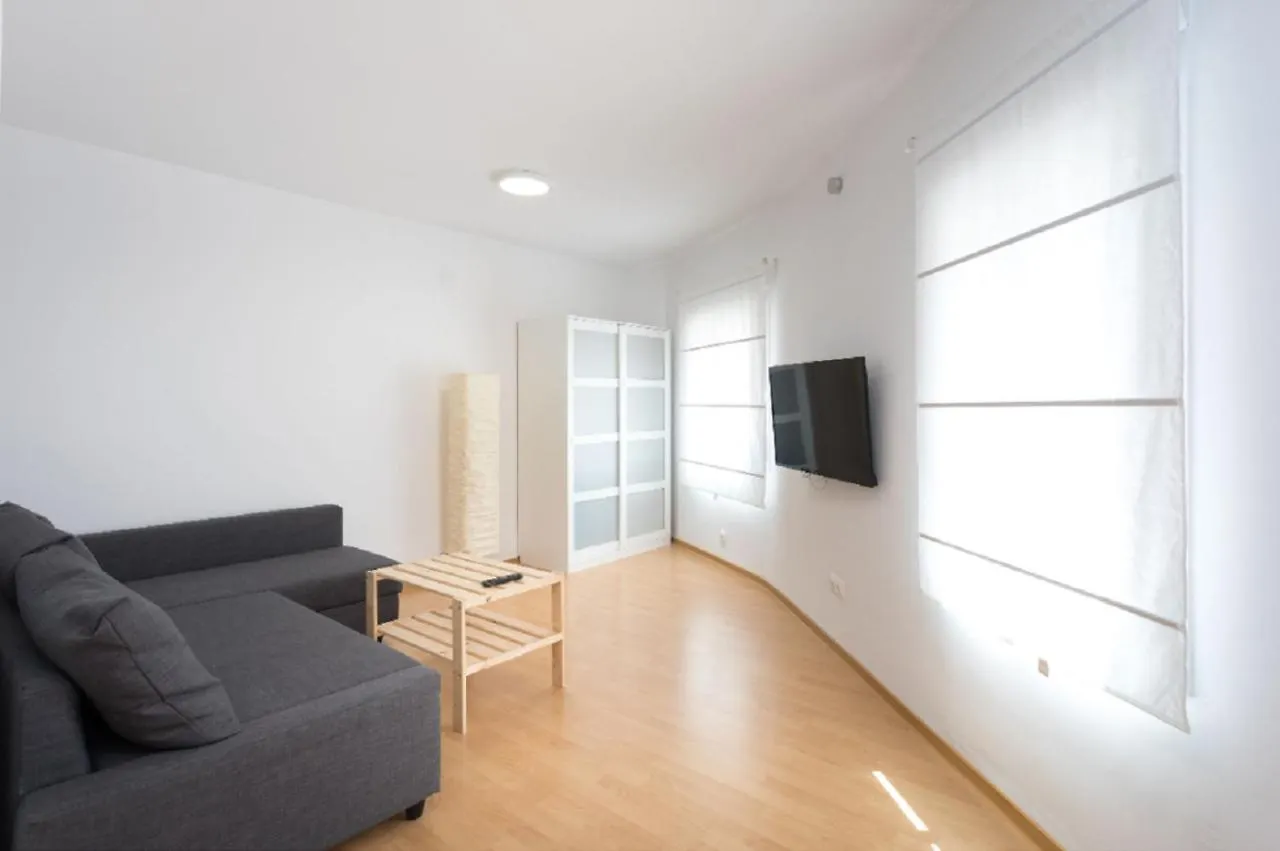 Apartment Flat Near The Beach And Center Of Tossa De Mar 