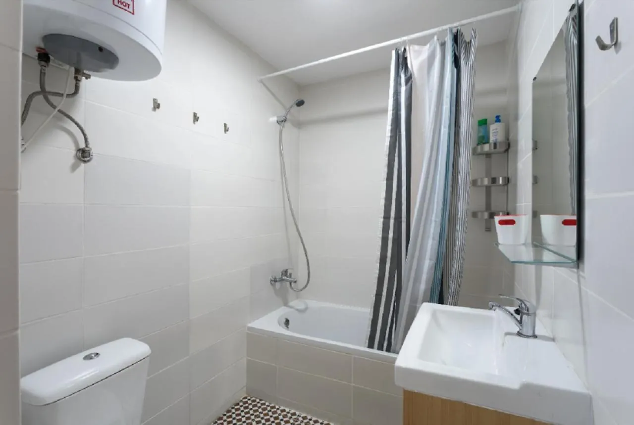 Apartment Flat Near The Beach And Center Of Tossa De Mar 